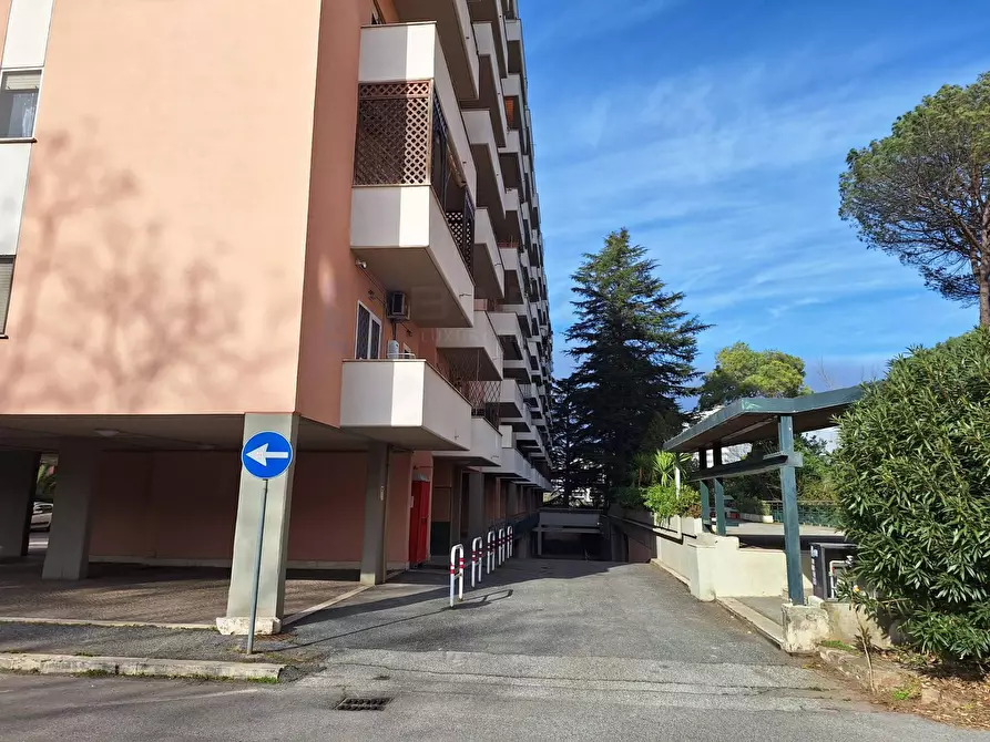 Immagine 9 di Box auto in affitto  in Via Quirino Roscioni a Roma