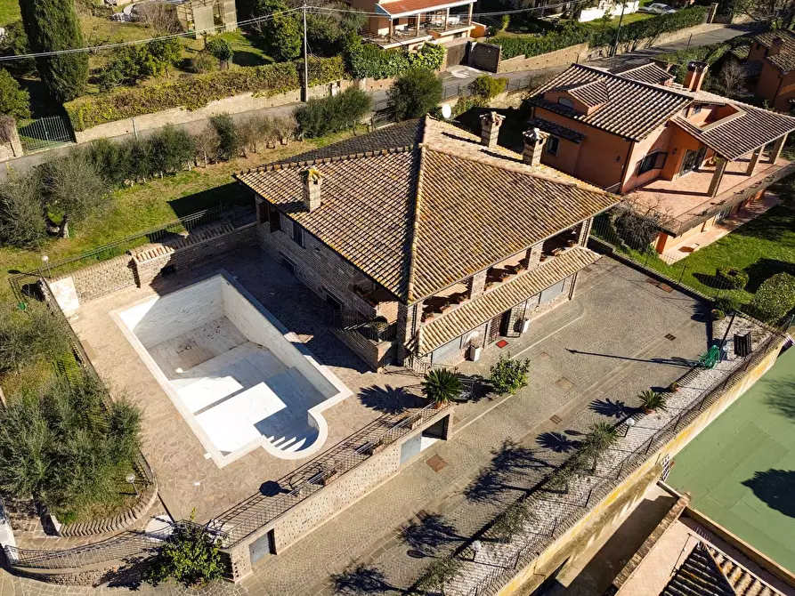 Immagine 7 di Villa in vendita  in Localita Carpineto a Trevignano Romano