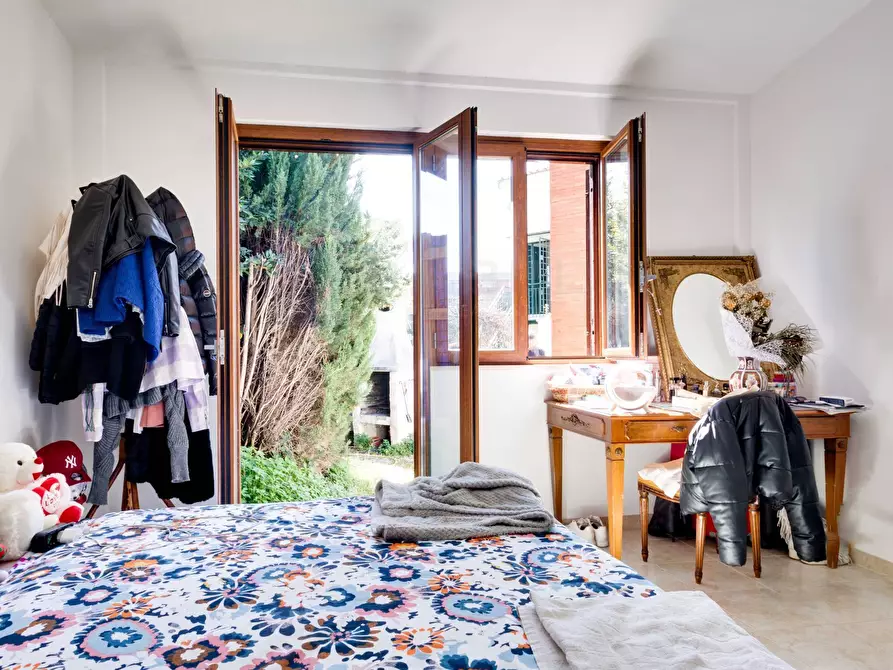 Immagine 24 di Villa in vendita  in Via Monte Rosa a Guidonia Montecelio