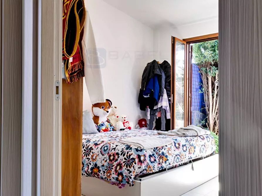 Immagine 27 di Villa in vendita  in Via Monte Rosa a Guidonia Montecelio