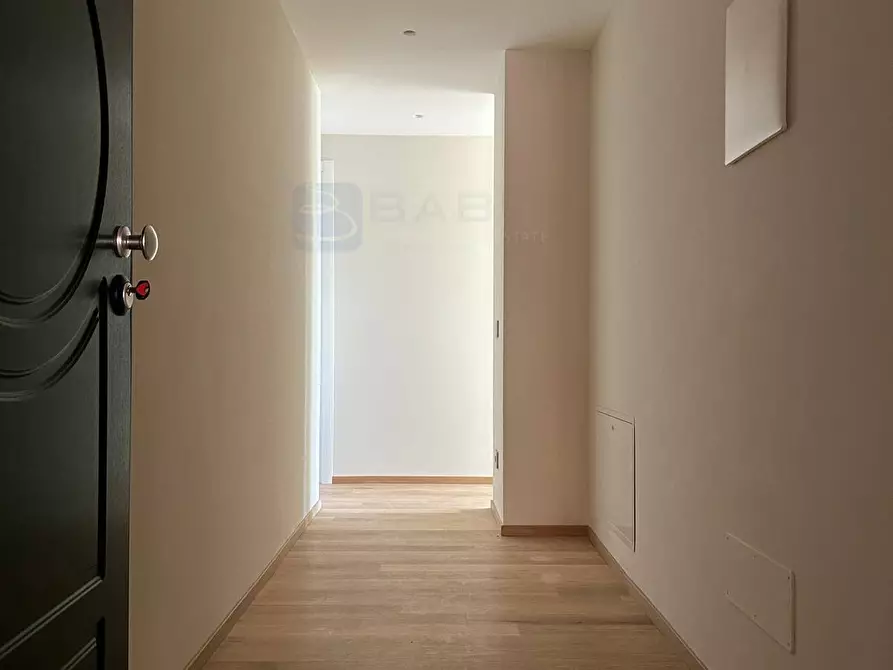 Immagine 4 di Appartamento in vendita  in Via Nisio a Roma