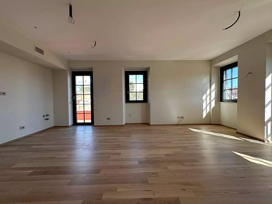 Immagine 5 di Appartamento in vendita  in Via Nisio a Roma