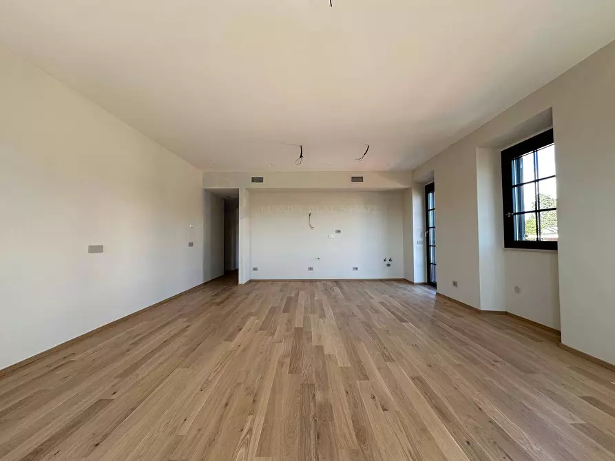 Immagine 7 di Appartamento in vendita  in Via Nisio a Roma