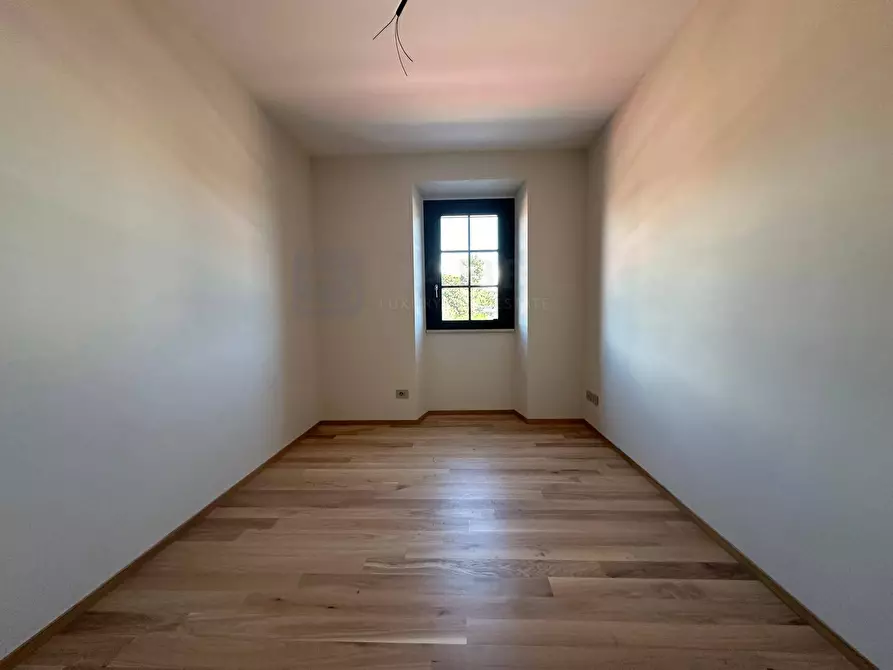 Immagine 11 di Appartamento in vendita  in Via Nisio a Roma