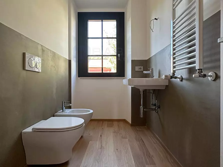 Immagine 12 di Appartamento in vendita  in Via Nisio a Roma