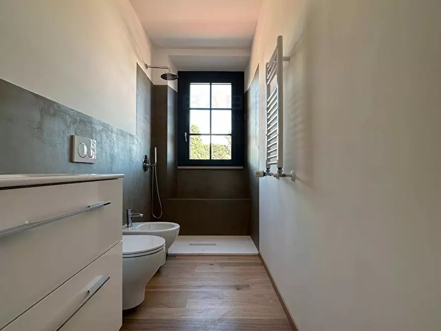 Immagine 14 di Appartamento in vendita  in Via Nisio a Roma