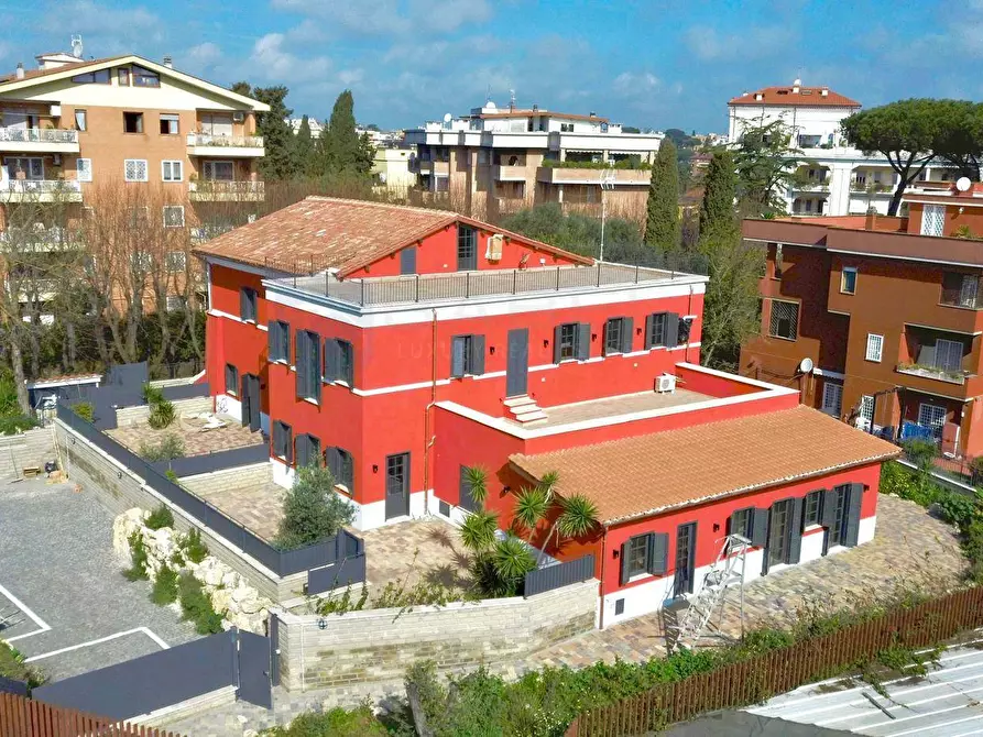 Immagine 2 di Appartamento in vendita  in Via Nisio a Roma