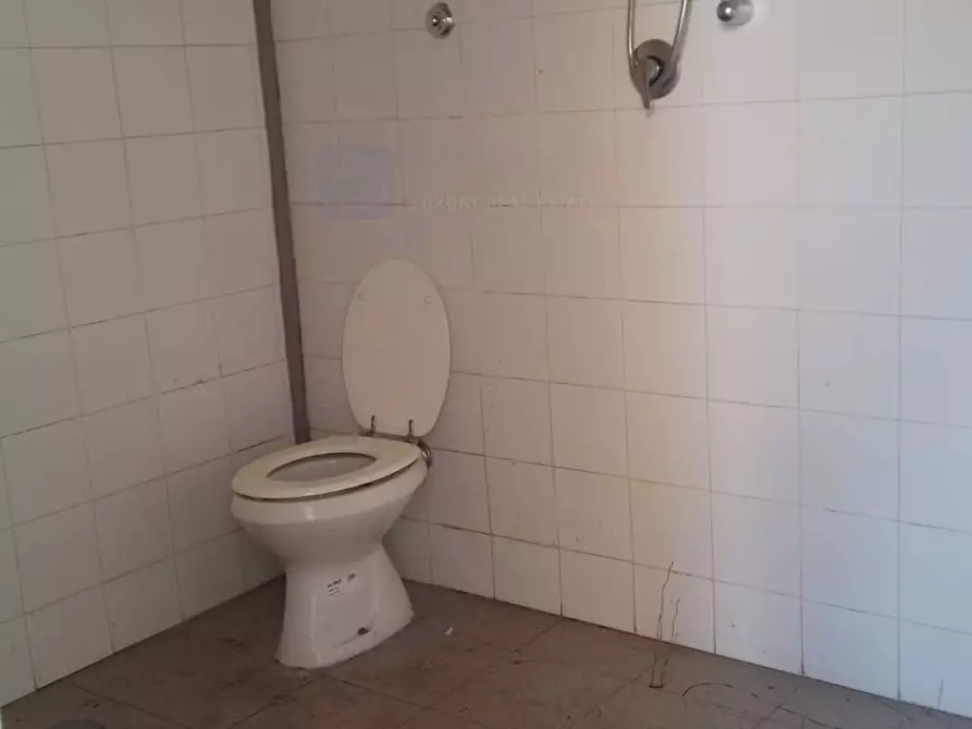 Immagine 5 di Capannone industriale in affitto  in Vicolo Pian Due Torri a Roma