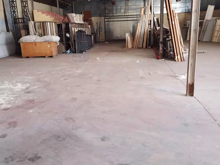 Immagine 16 di Capannone industriale in affitto  in Vicolo Pian Due Torri a Roma