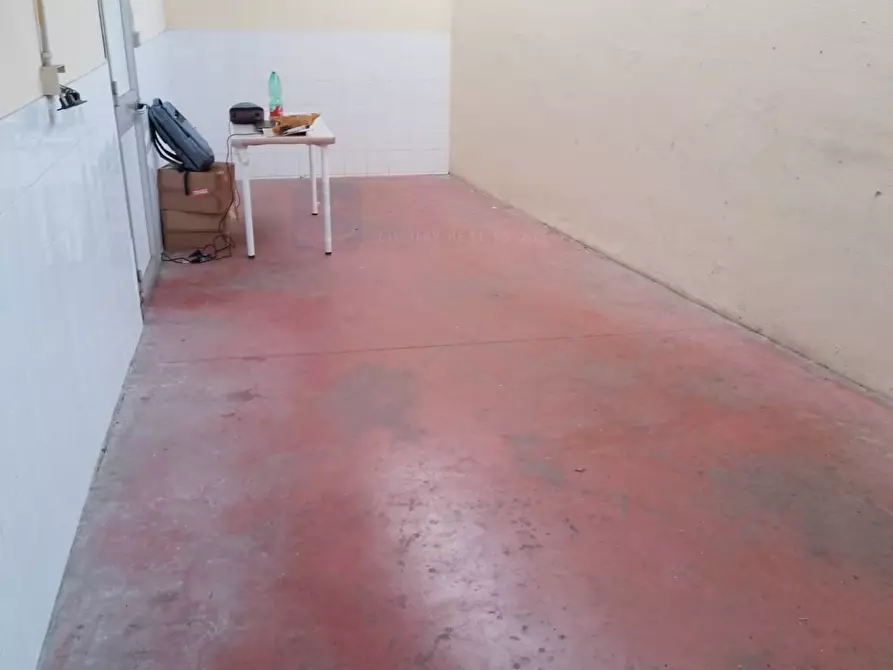 Immagine 21 di Capannone industriale in affitto  in Vicolo Pian Due Torri a Roma