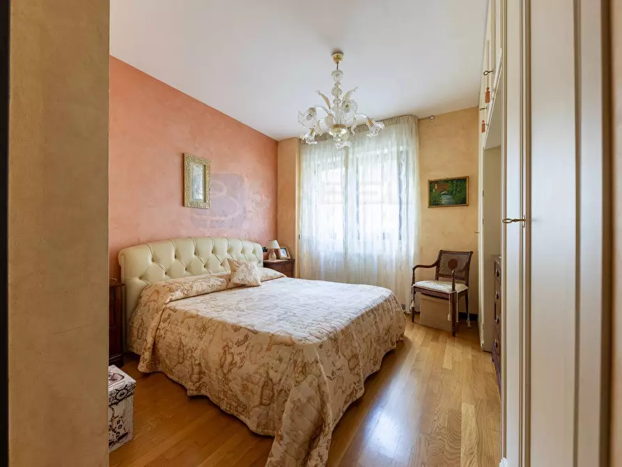 Immagine 13 di Appartamento in vendita  in Viale Carmelo Bene a Roma