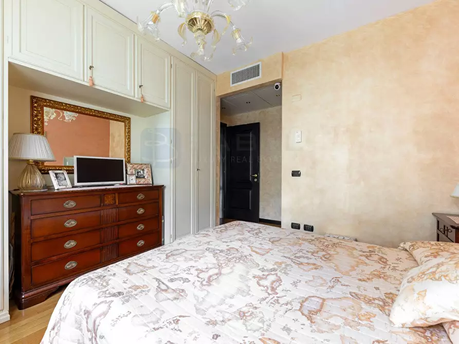 Immagine 15 di Appartamento in vendita  in Viale Carmelo Bene a Roma