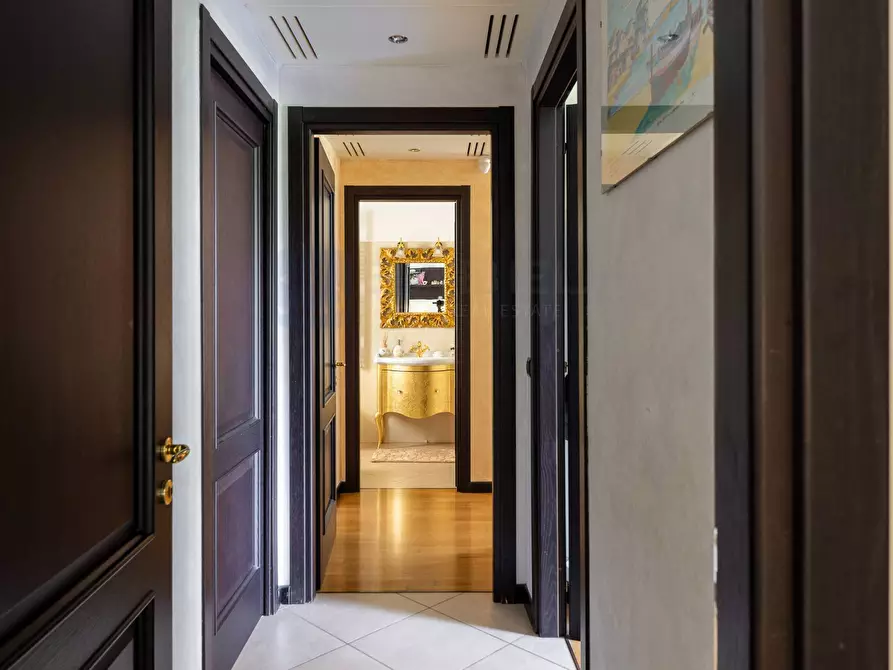 Immagine 19 di Appartamento in vendita  in Viale Carmelo Bene a Roma