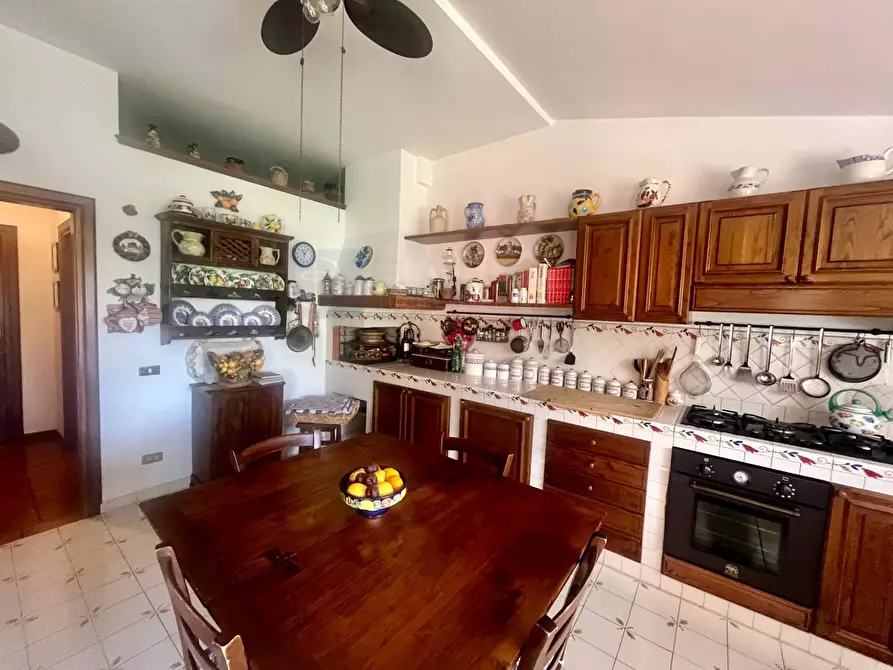 Immagine 24 di Villa in vendita  in Via Tiberina a Riano