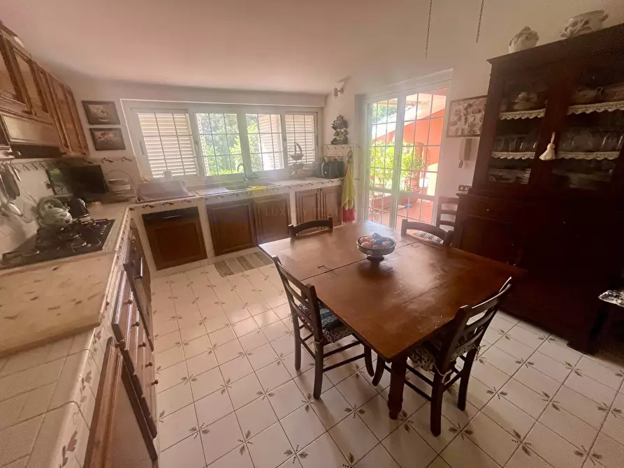 Immagine 26 di Villa in vendita  in Via Tiberina a Riano