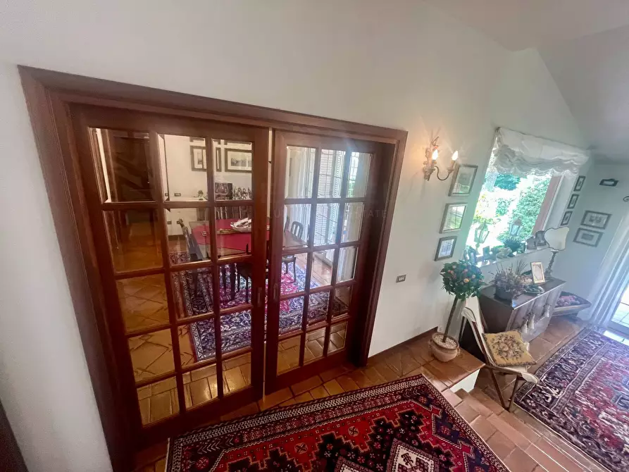 Immagine 22 di Villa in vendita  in Via Tiberina a Riano