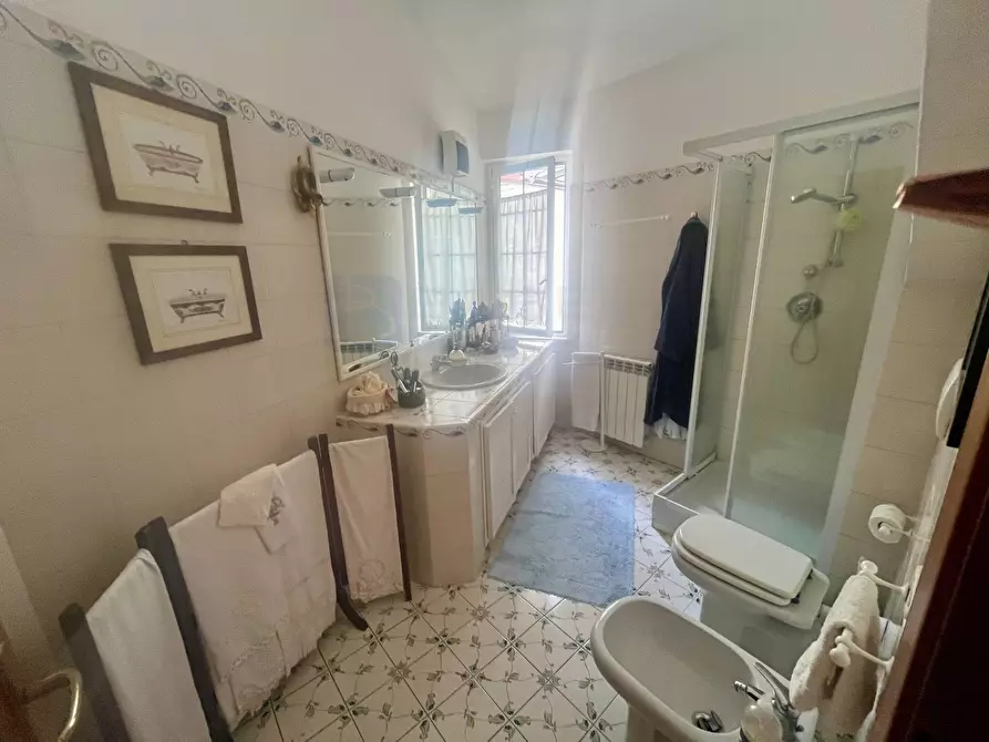 Immagine 27 di Villa in vendita  in Via Tiberina a Riano