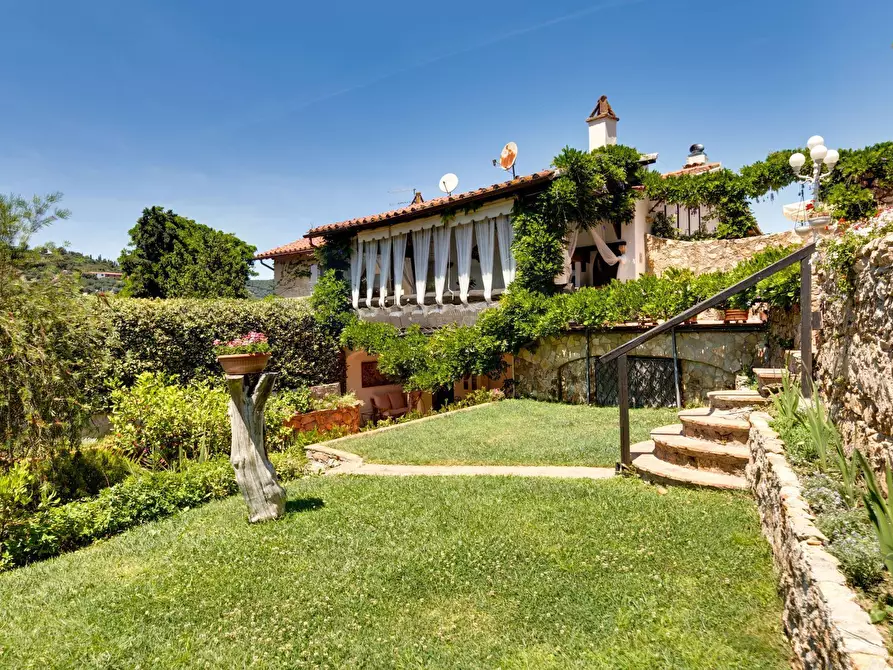 Immagine 17 di Villa in vendita  in VIA DEI MOLINI a Monte Argentario