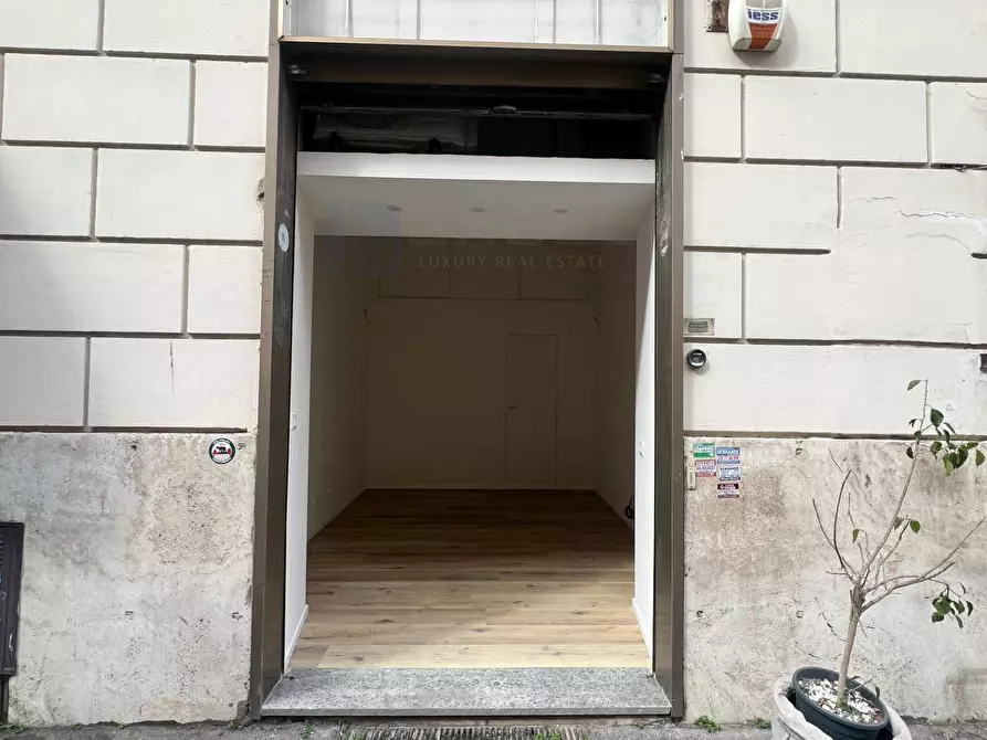 Immagine 1 di Attività commerciale in affitto  in Via dei Gracchi a Roma