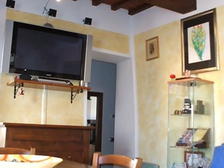 Immagine 13 di Appartamento in vendita  in Via Aldo Moro a Cavriglia