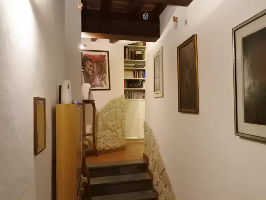 Immagine 5 di Appartamento in vendita  in Via Aldo Moro a Cavriglia