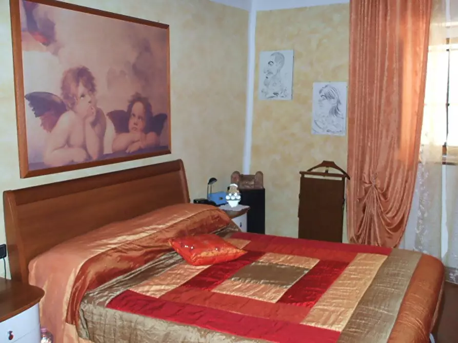 Immagine 17 di Appartamento in vendita  in Via Aldo Moro a Cavriglia