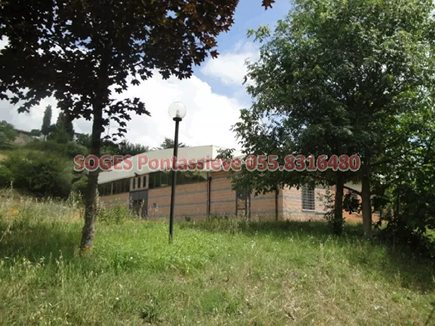 Immagine 10 di Locale commerciale in vendita  in PALAGIPONTASSIEVEFI a Pontassieve