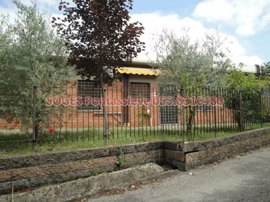 Immagine 11 di Locale commerciale in vendita  in PALAGIPONTASSIEVEFI a Pontassieve