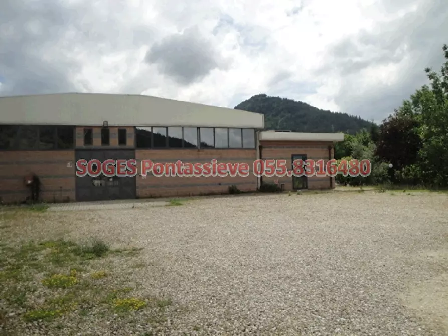 Immagine 2 di Locale commerciale in vendita  in PALAGIPONTASSIEVEFI a Pontassieve