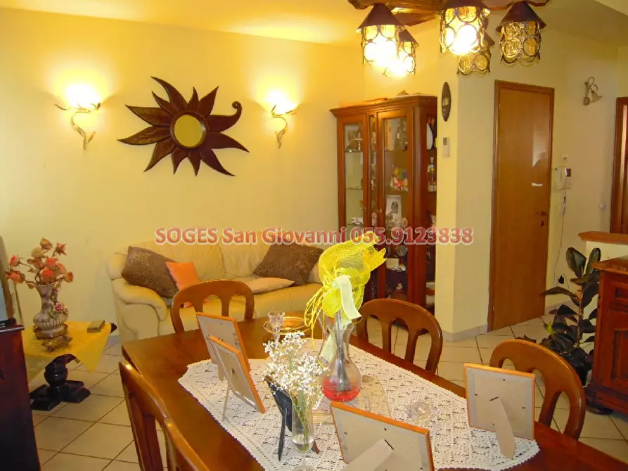 Immagine 2 di Villetta a schiera in vendita  in Via Falcone a Bucine