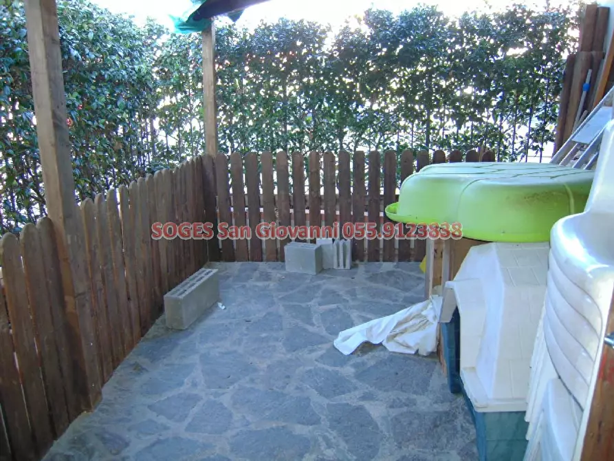 Immagine 14 di Villetta a schiera in vendita  in Via Falcone a Bucine