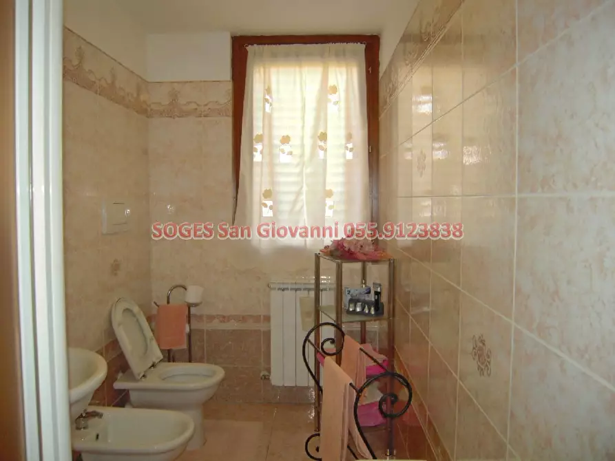 Immagine 8 di Villetta a schiera in vendita  in Via Falcone a Bucine