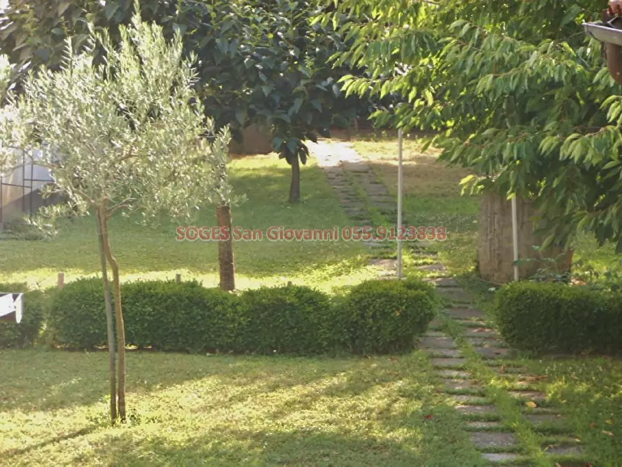 Immagine 3 di Villa in vendita  in Via G.Puccini a Montevarchi