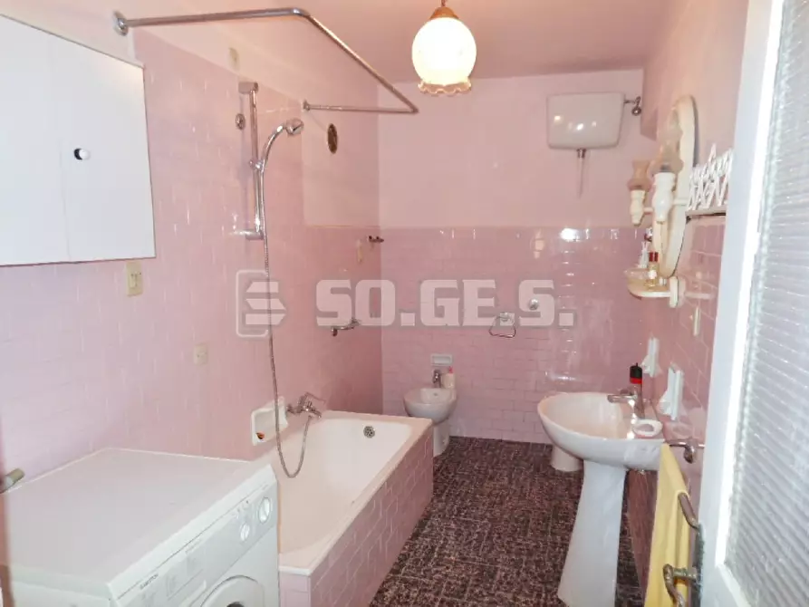 Immagine 10 di Appartamento in vendita  in Via di Moncioni a Montevarchi