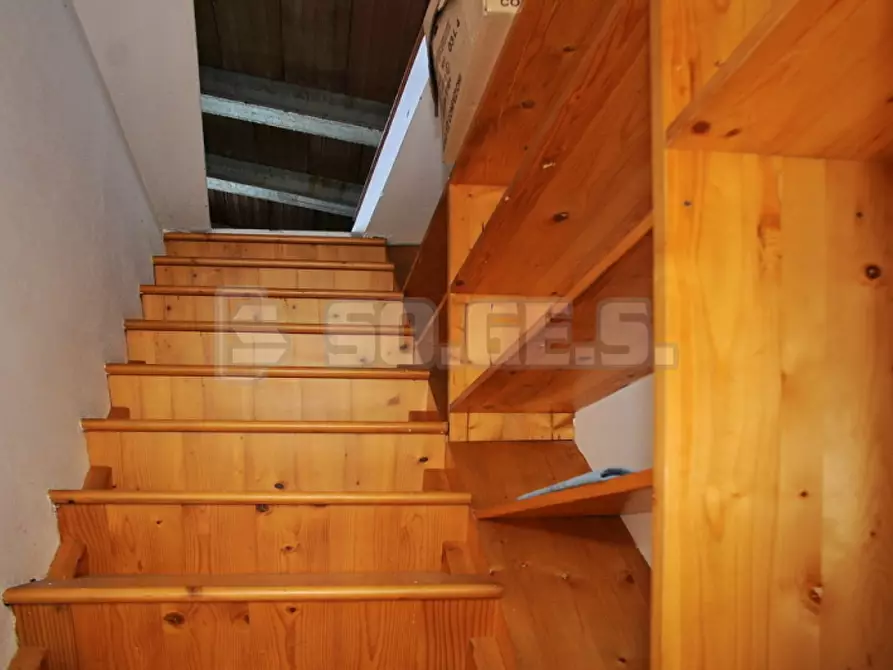 Immagine 5 di Appartamento in vendita  in TOSI a Reggello