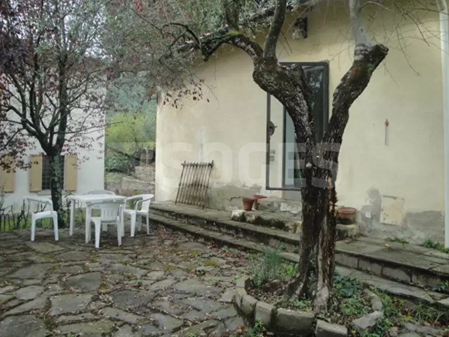 Immagine 18 di Villa in vendita  a Pontassieve