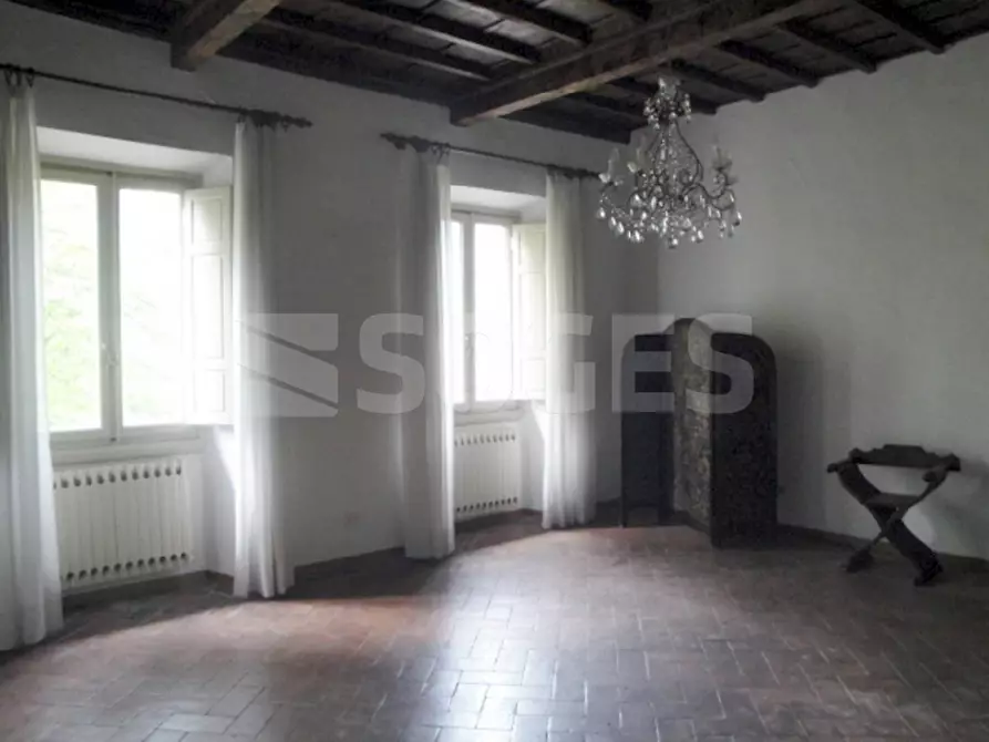 Immagine 10 di Villa in vendita  a Pontassieve