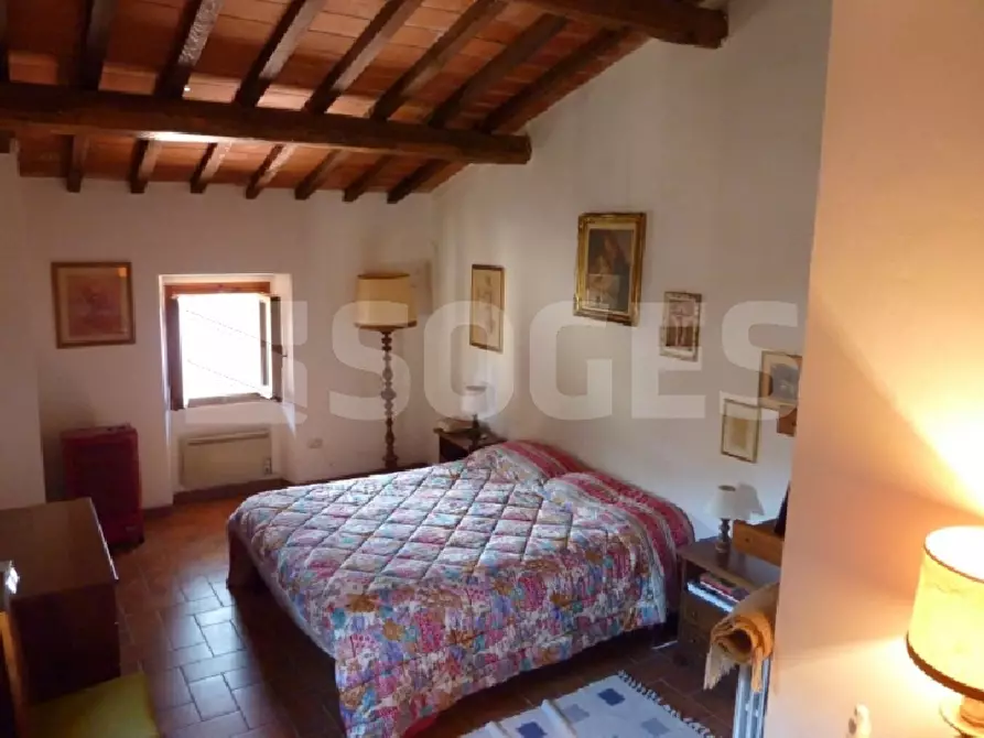 Immagine 6 di Camera in vendita  a Rufina