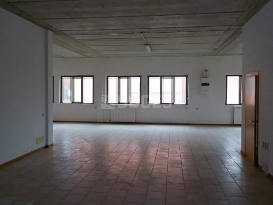 Immagine 5 di Villa in vendita  in Via Gioacchino Rossini a Loro Ciuffenna