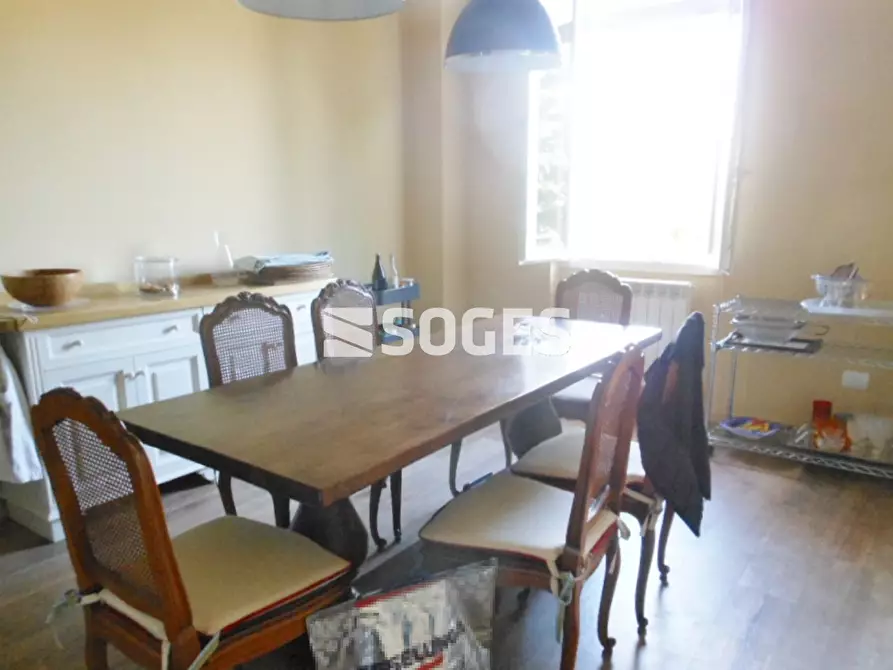 Immagine 5 di Camera in vendita  a Bucine