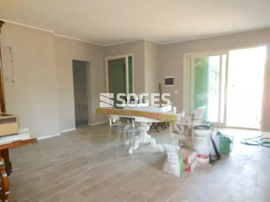 Immagine 12 di Camera in vendita  a Bucine