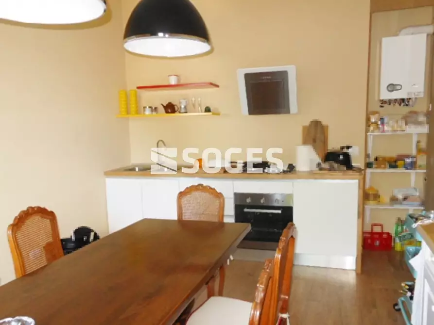 Immagine 4 di Camera in vendita  a Bucine