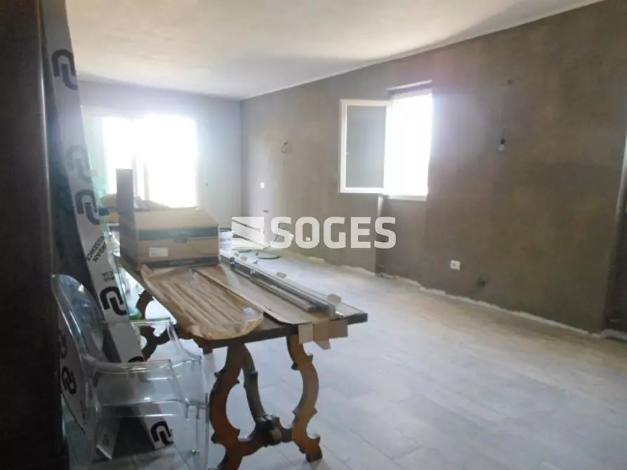 Immagine 13 di Camera in vendita  a Bucine