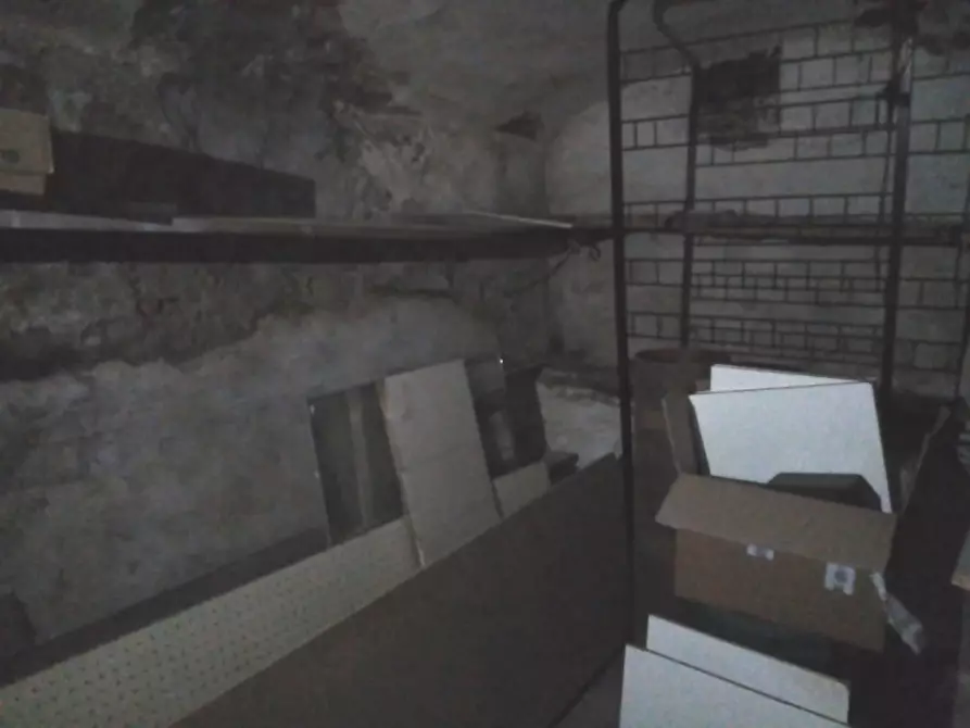 Immagine 10 di Locale commerciale in affitto  in VIA GOFFREDO MAMELI a Pontassieve