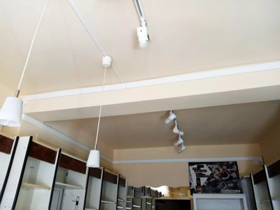 Immagine 2 di Locale commerciale in affitto  in VIA GOFFREDO MAMELI a Pontassieve