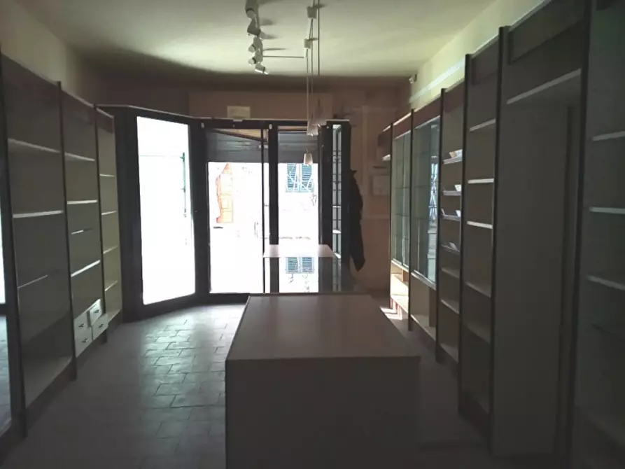 Immagine 6 di Locale commerciale in affitto  in VIA GOFFREDO MAMELI a Pontassieve