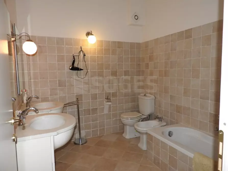 Immagine 13 di Villa in vendita  in COLLINE a Pontassieve