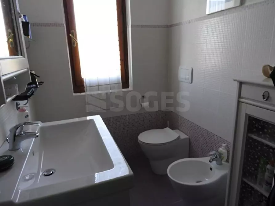 Immagine 6 di Villa in vendita  in COLLINE a Pontassieve