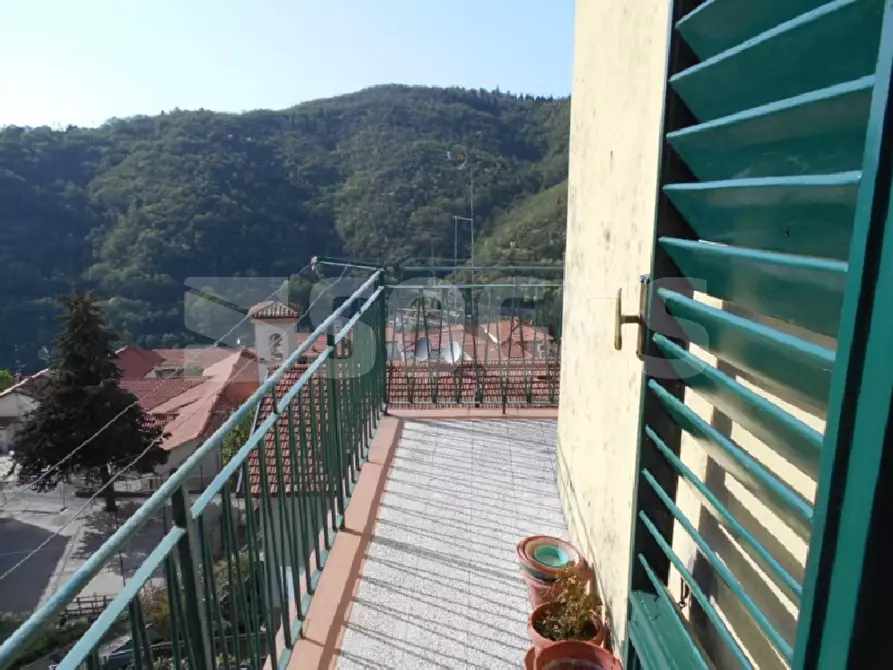 Immagine 4 di Appartamento in vendita  in VIA NUOVAREGGELLOFI a Reggello