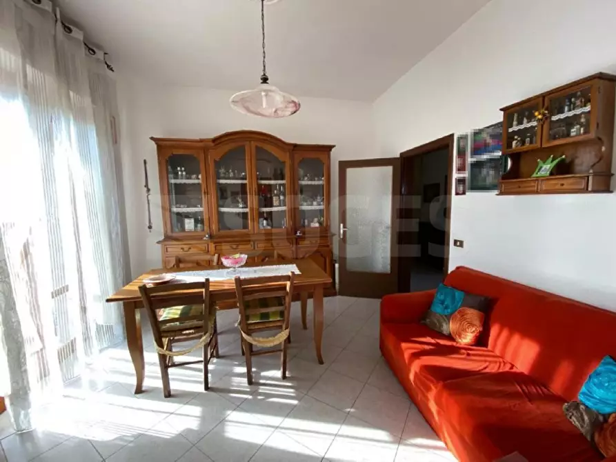 Immagine 1 di Appartamento in vendita  in Via Petrarca a Figline E Incisa Valdarno